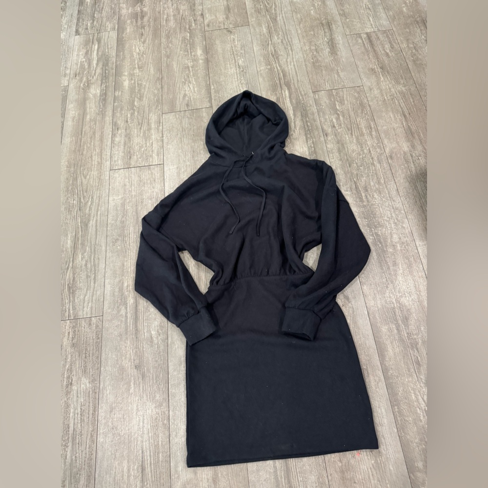 SOLD🤍ASOS Design Black Garment - Picture 4 of 10
